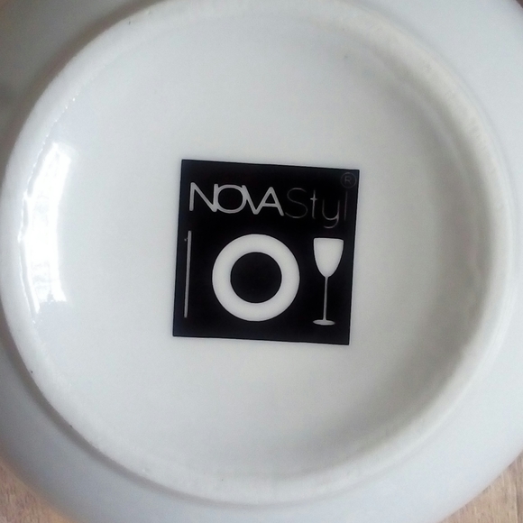 Bowls - Set of 4 - Picture 5 of 5